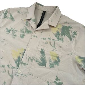 Lululemon Men’s L Airing Easy Camp Collar Short Sleeve Snap Button Shirt EUC